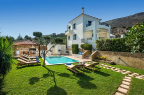 Villa Georgia Heated Pool & Jet-Tub